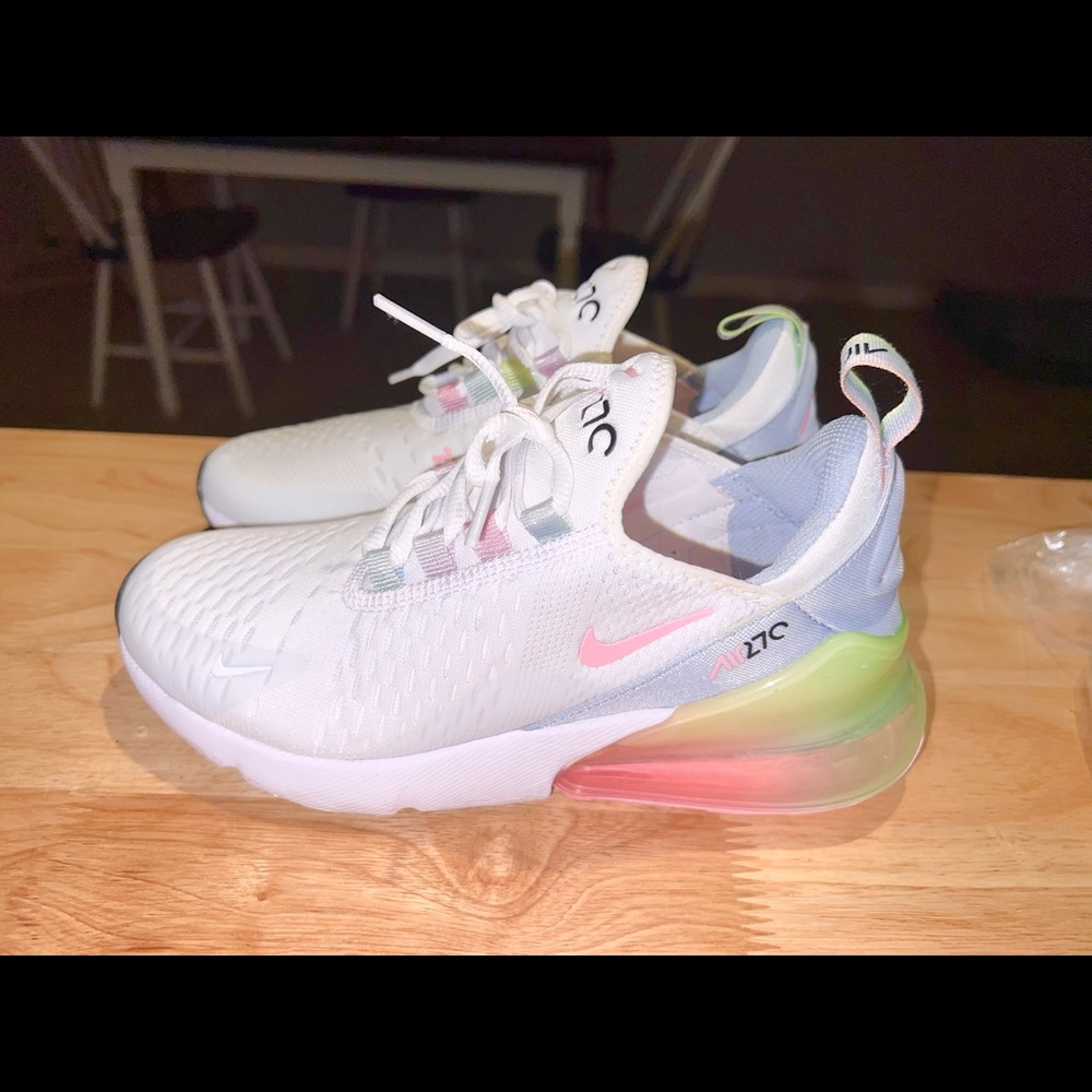 Nike Air Max 270 SE